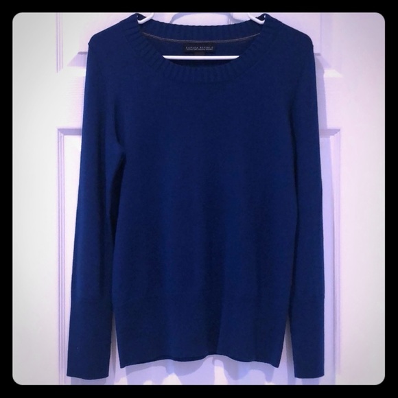Banana Republic Sweaters - Banana Republic Merino Wool Sweater - Medium
